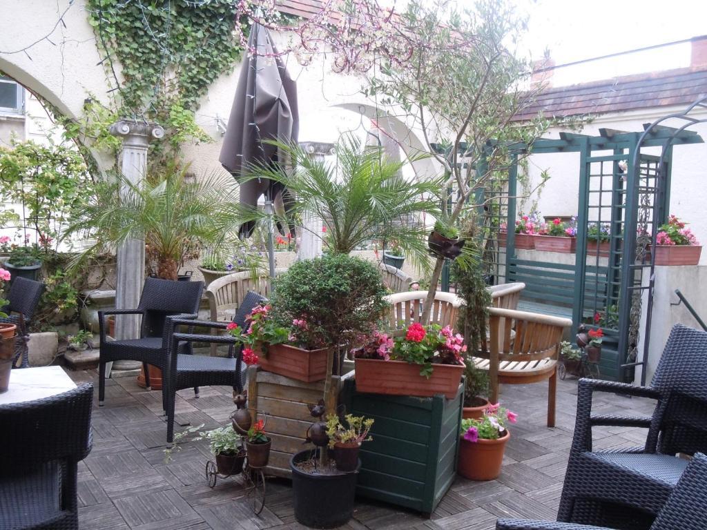 La Croix Blanche Hotel Монришар Екстериор снимка
