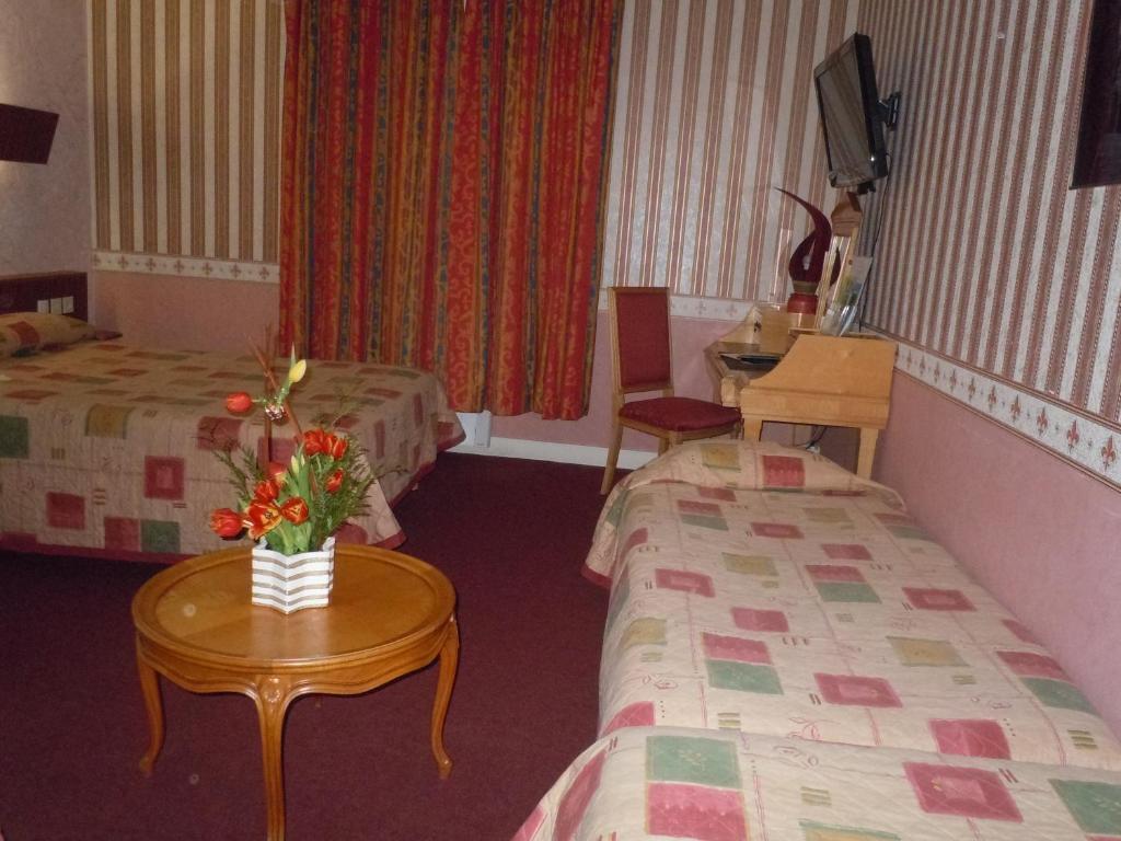 La Croix Blanche Hotel Монришар Стая снимка