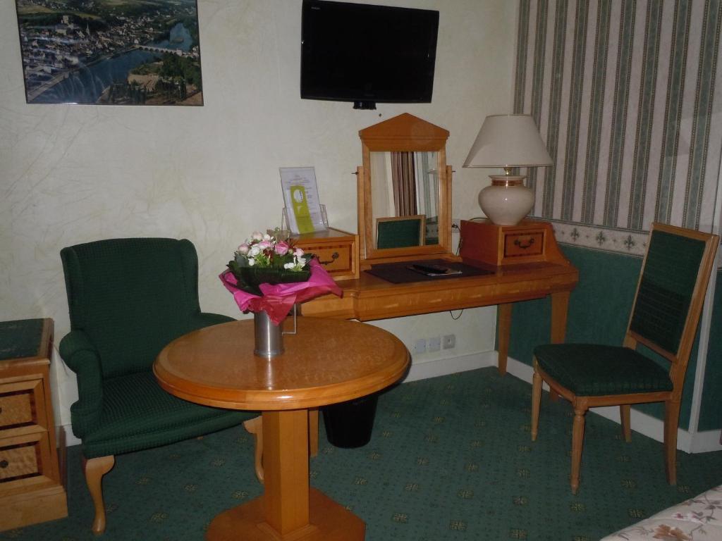 La Croix Blanche Hotel Монришар Екстериор снимка